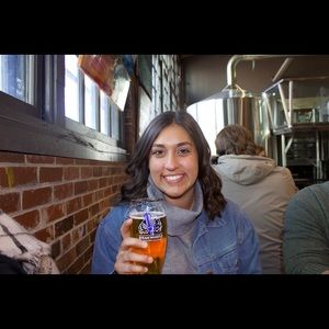 Meet your Posher, Abby